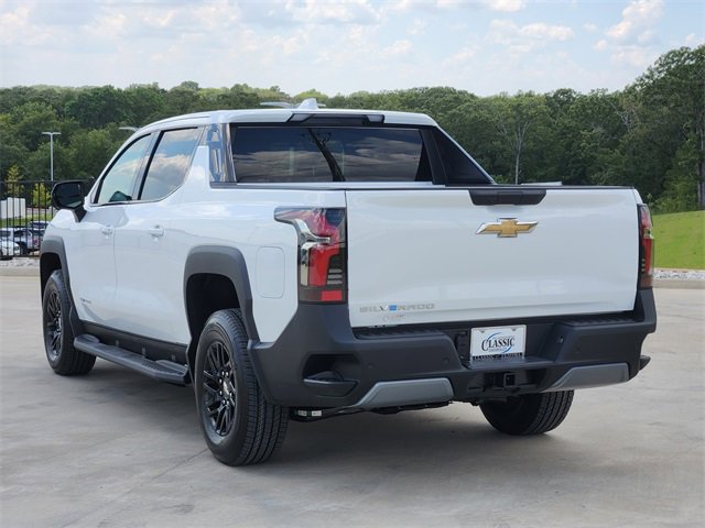 2026 Chevrolet Silverado EV LT photo 5