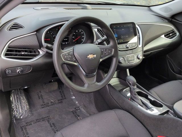 2024 Chevrolet Malibu LS photo 3