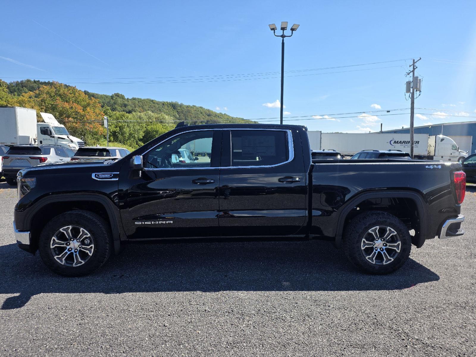 2026 Gmc Sierra 1500 SLE photo 2