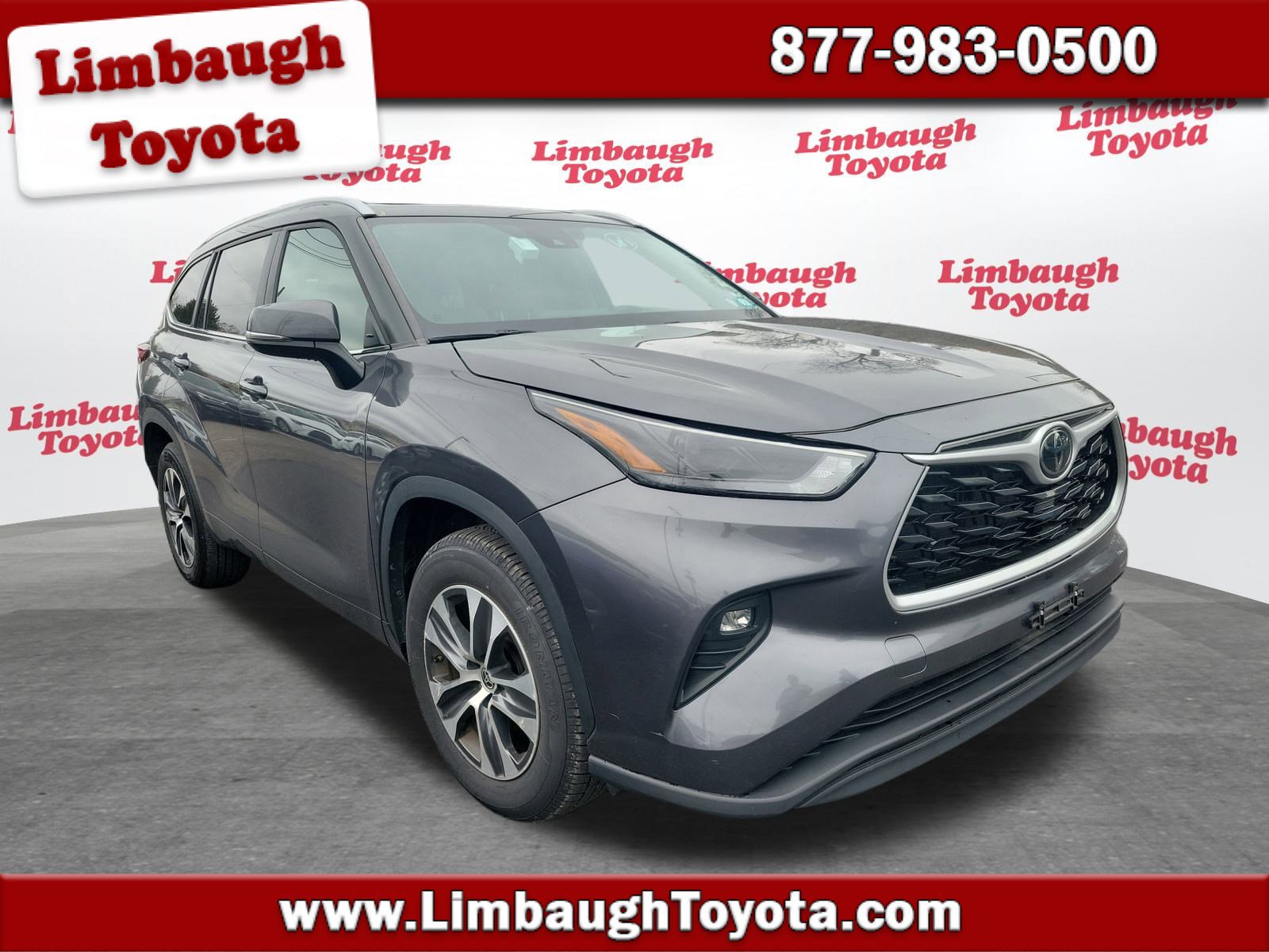 2023 Toyota Highlander XLE's photo