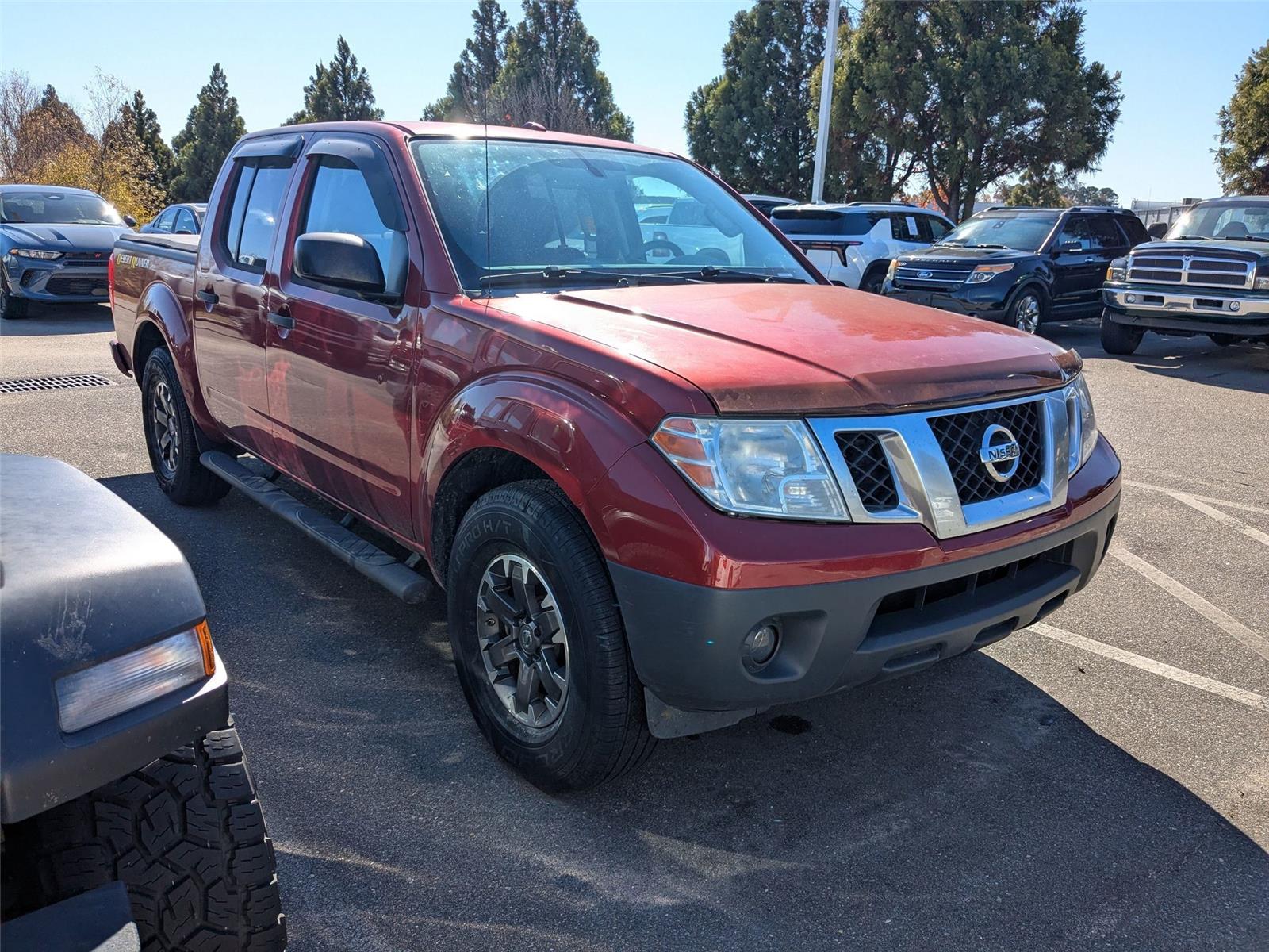 2016 Nissan Frontier Desert Runner photo 3