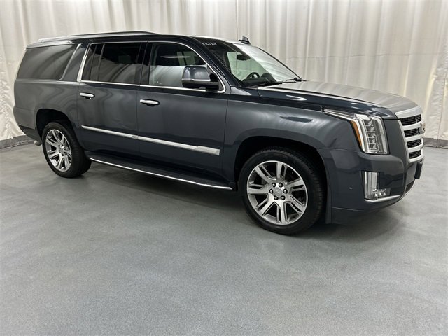 2019 Cadillac Escalade ESV Luxury's photo