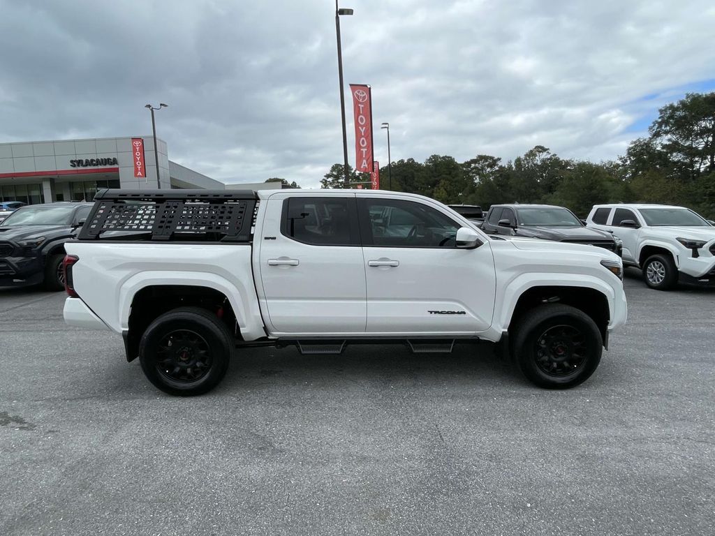 2025 Toyota Tacoma SR5 4x4 Double Cab photo 2