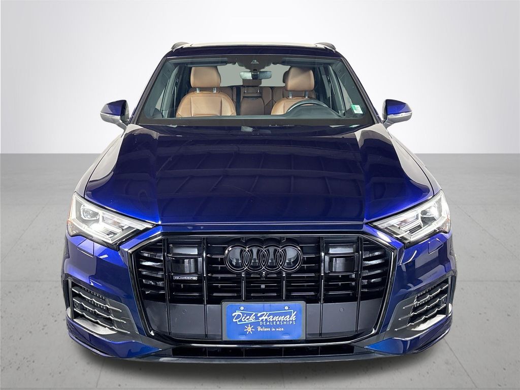 2022 Audi Q7 55 Premium Plus photo 3