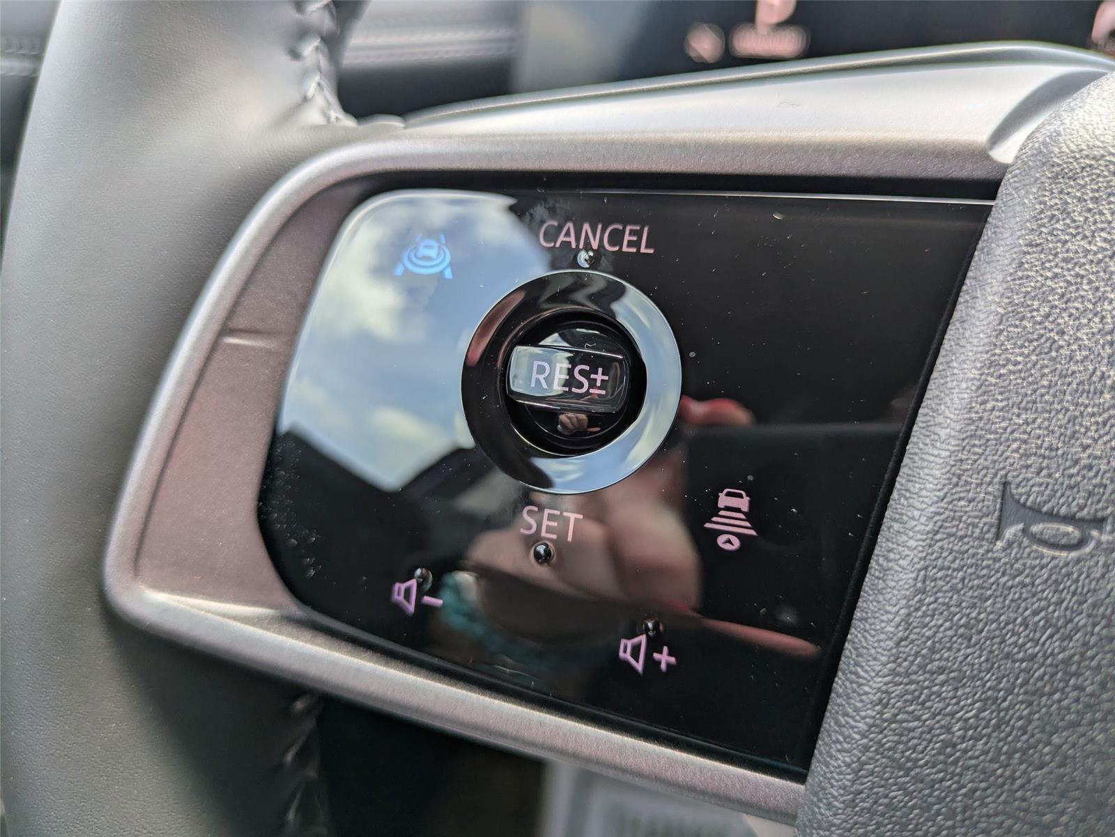 2025 Nissan Murano SV photo 12