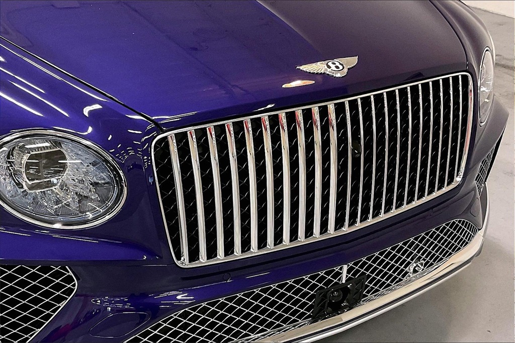 2024 Bentley Bentayga Azure photo 28