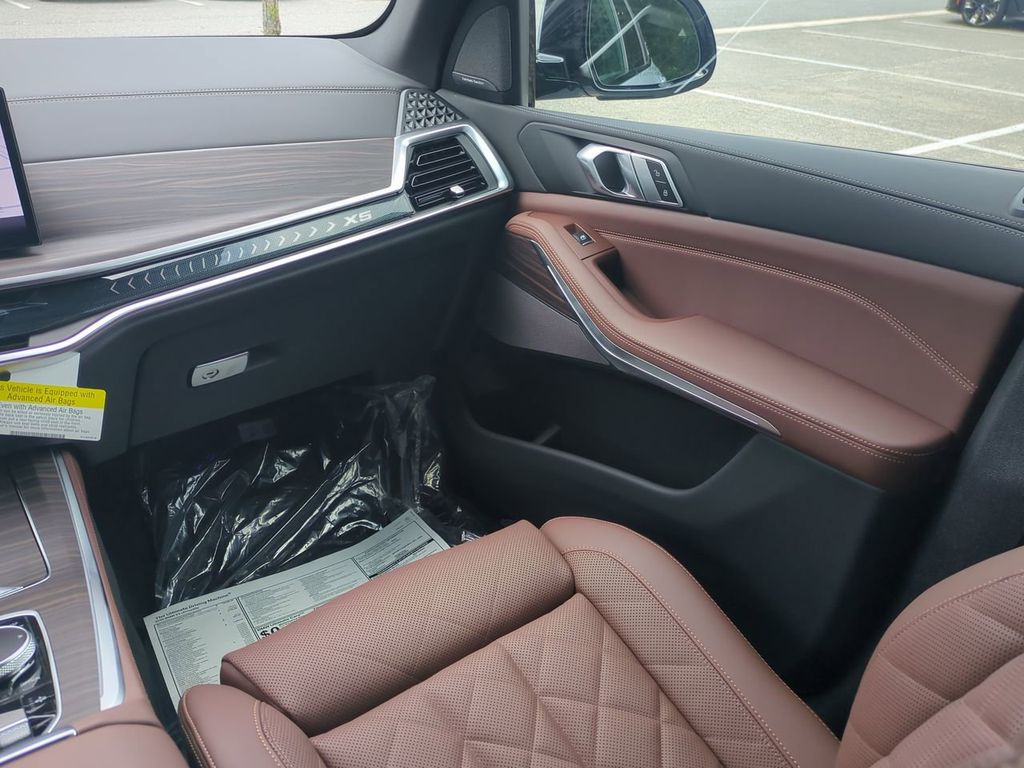 2026 Bmw X5 xDrive50e photo 16