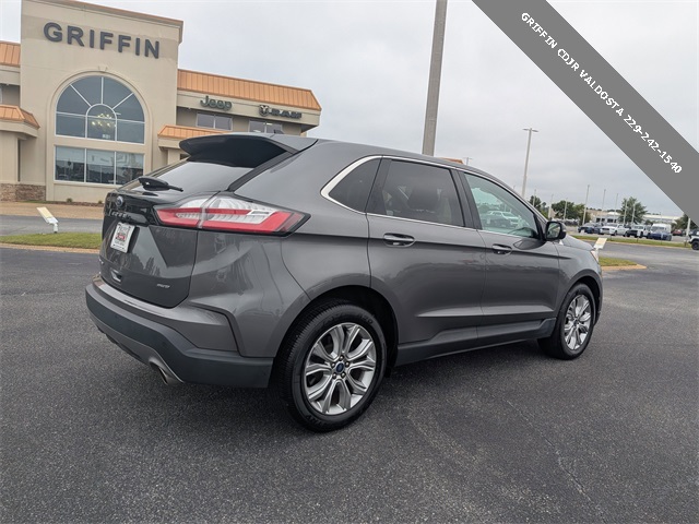 2022 Ford Edge Titanium photo 3
