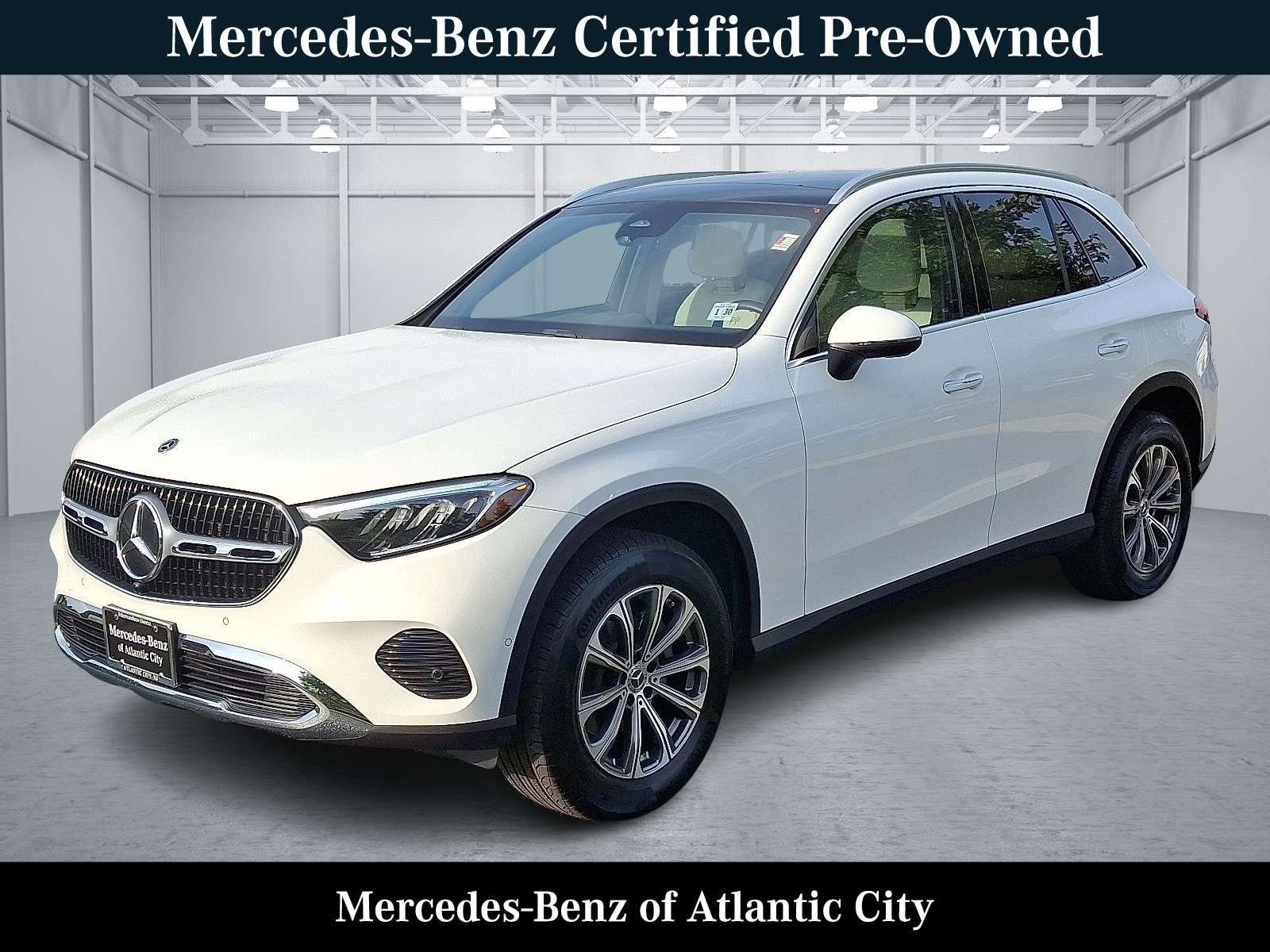 2025 Mercedes Benz GLC 300 4MATIC photo 3