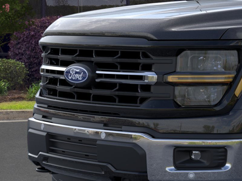 2025 Ford F-150 XLT photo 14