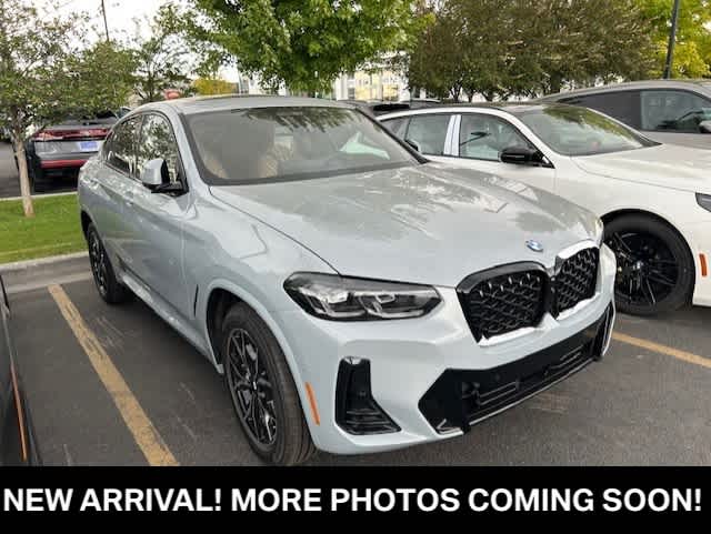 2025 BMW X4