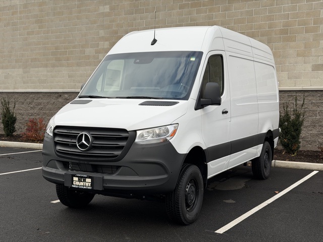 2024 Mercedes-Benz Sprinter Cargo Van Base's photo