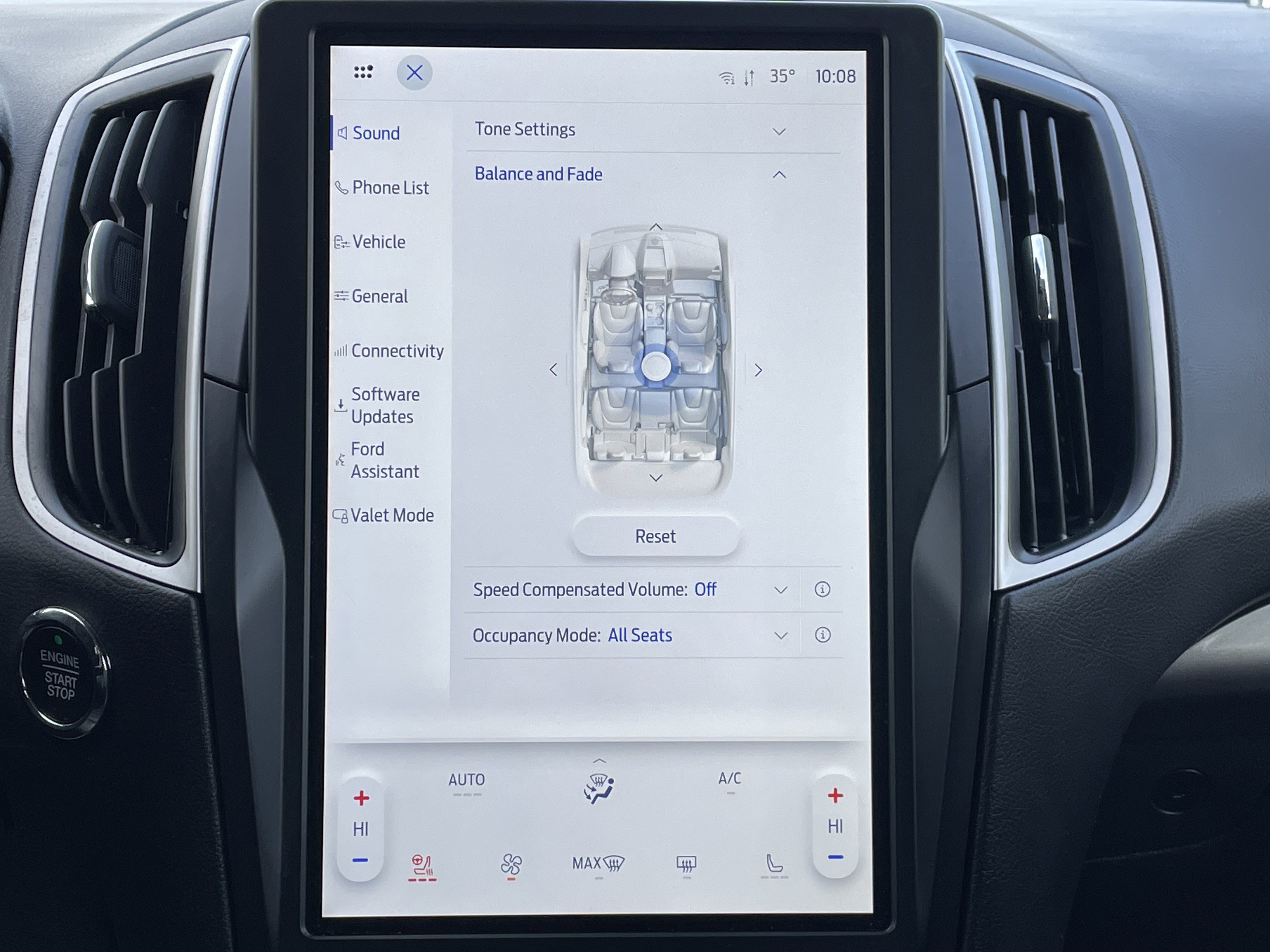 2024 Ford Edge SEL photo 4