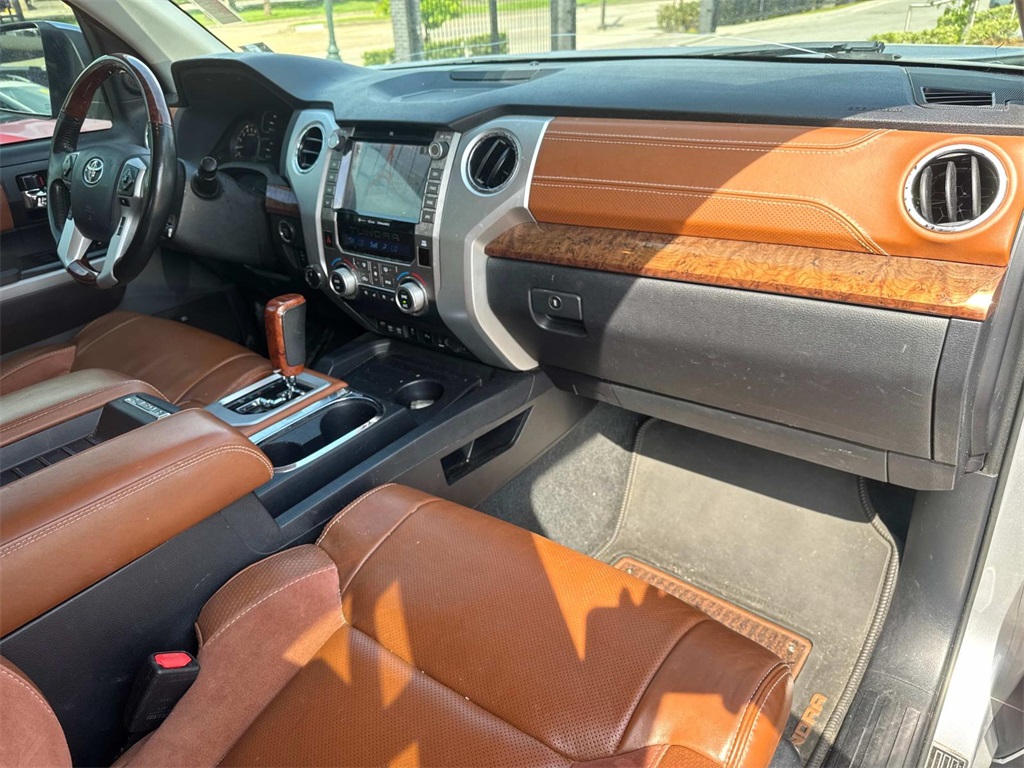 2020 Toyota Tundra Platinum Grade photo 13
