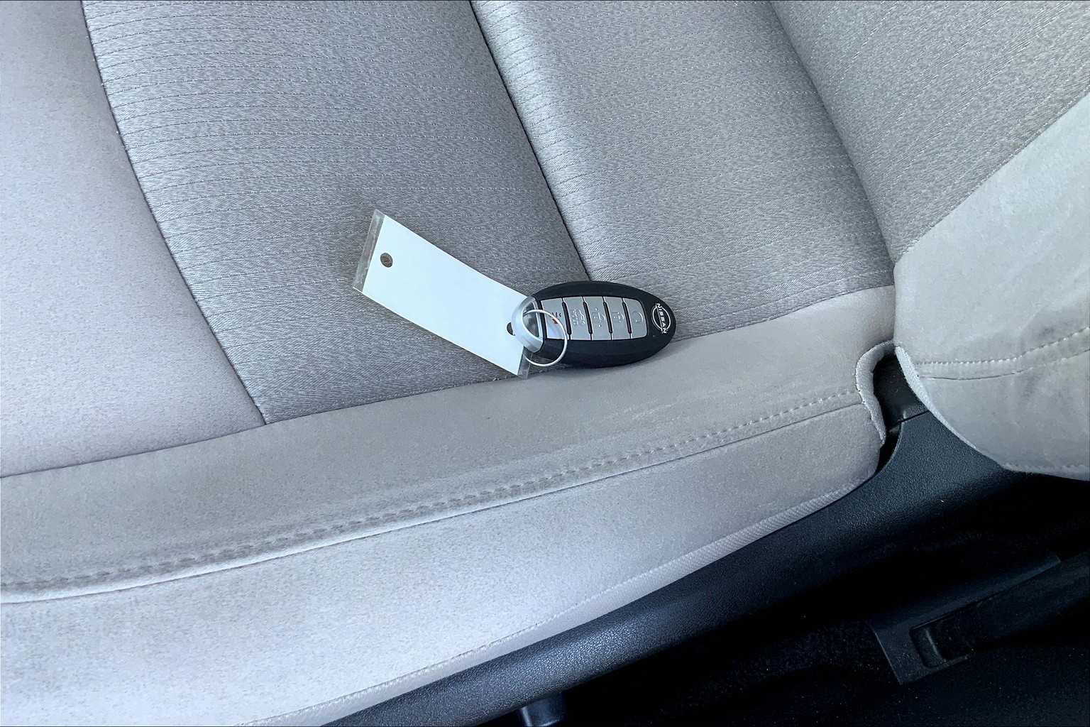 2024 Nissan Altima 2.5 SV photo 13