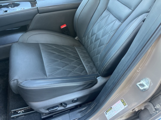 2024 Nissan Rogue Platinum photo 7