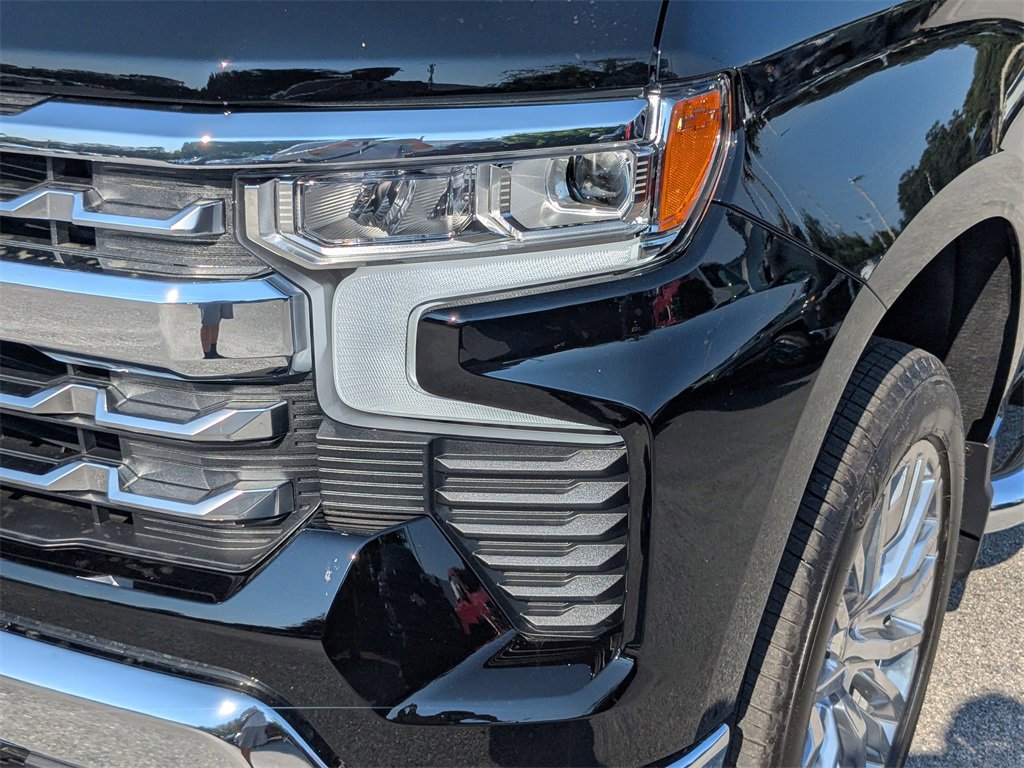 2026 Chevrolet Silverado 1500 LTZ photo 10