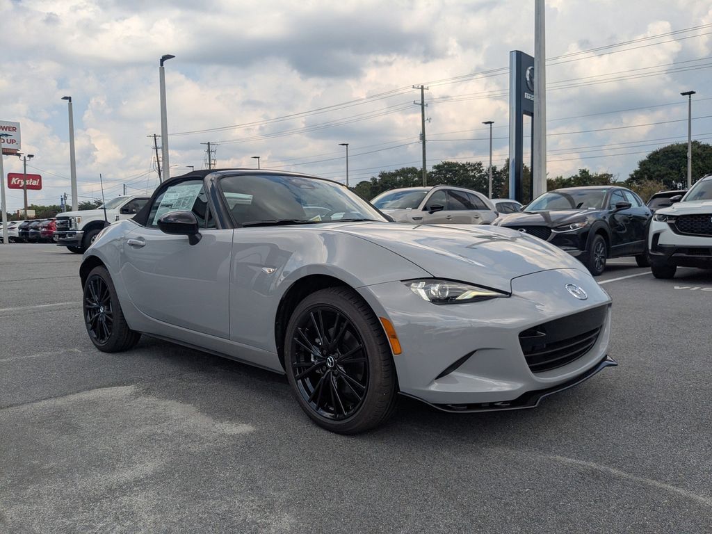 New 2025 Mazda Mazda MX-5 Miata Club CONVERTIBLE in Savannah