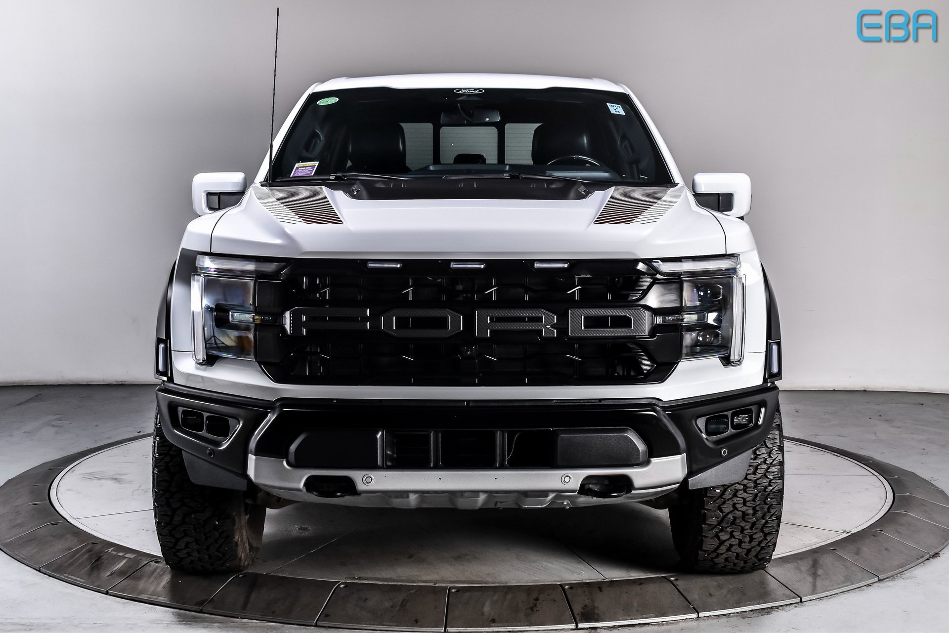 2024 Ford F-150 Raptor photo 2