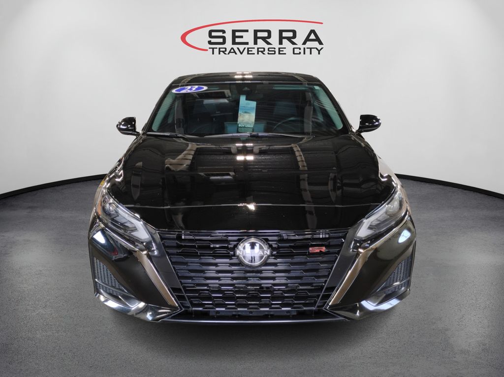 2023 Nissan Altima 2.5 SR photo 2
