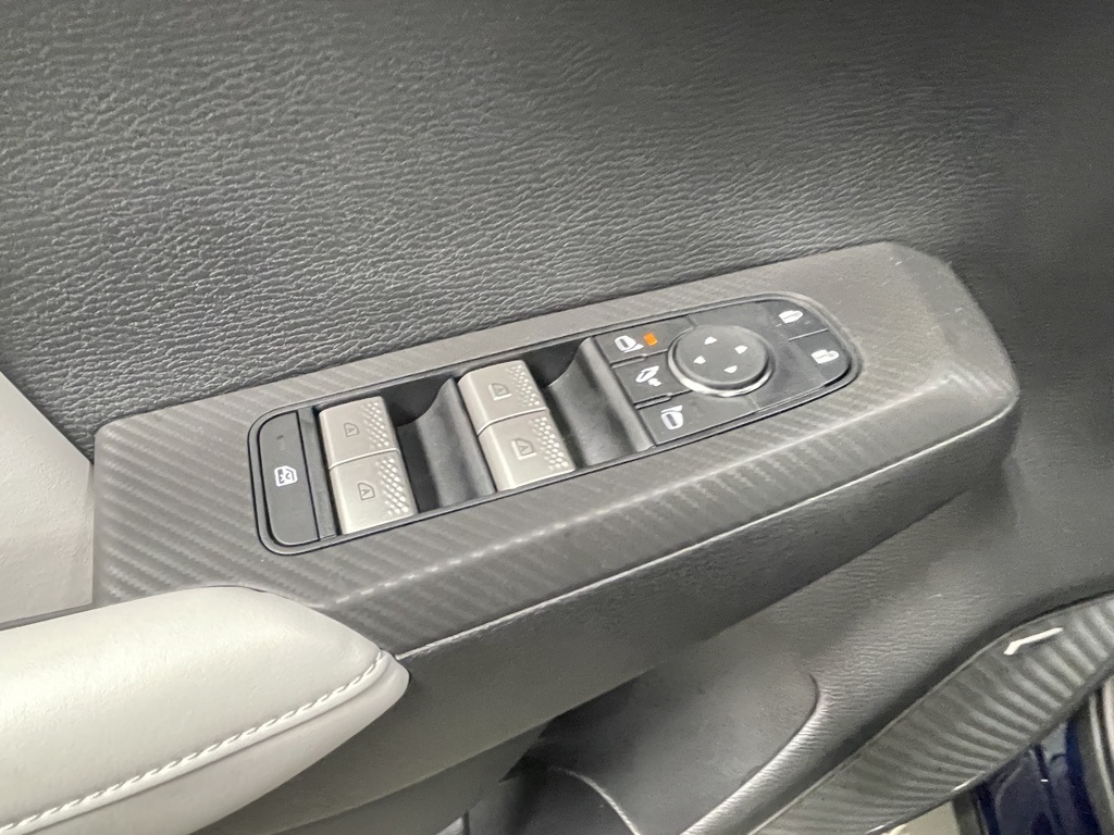 2025 Mitsubishi Outlander SE photo 17