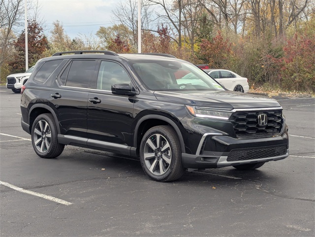 2025 Honda Pilot Touring photo 4