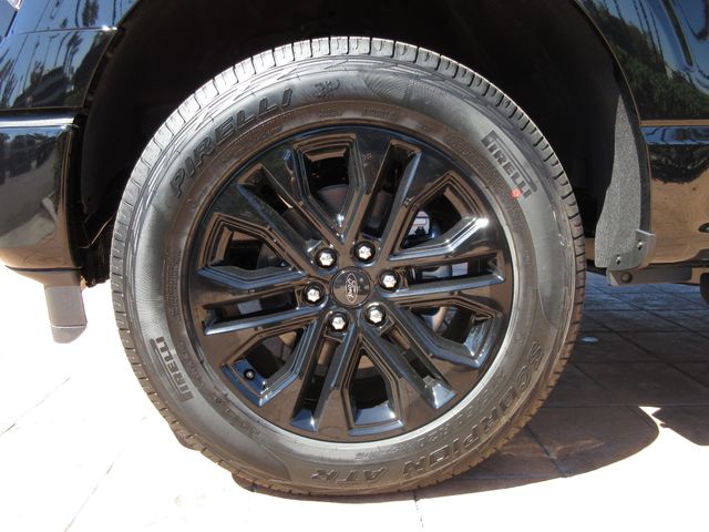2025 Ford F-150 XLT photo 8