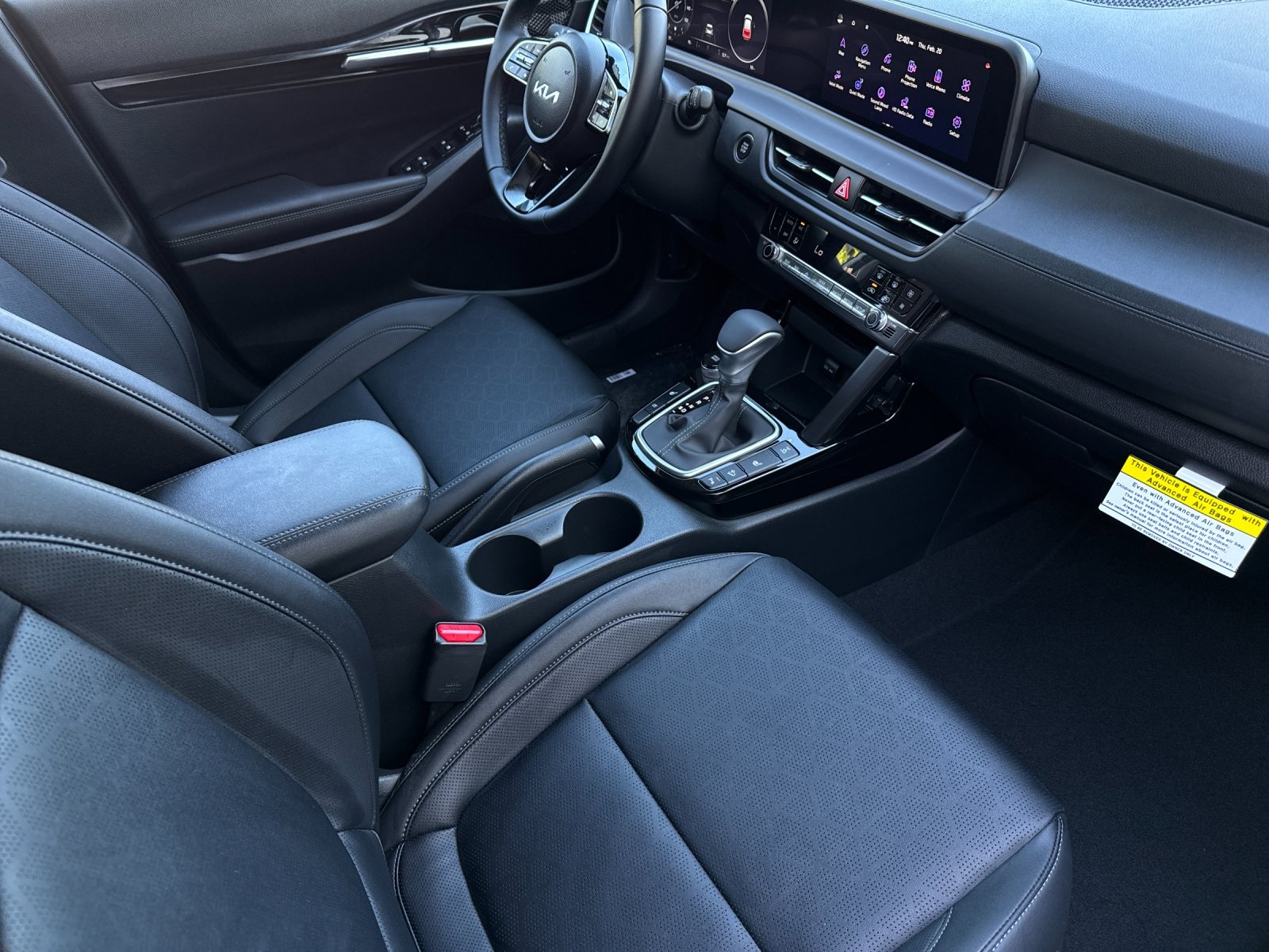 2025 Kia Seltos EX photo 11