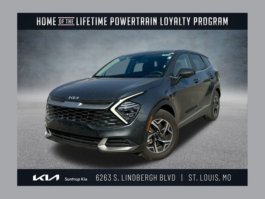 2024 Kia Sportage LX's photo