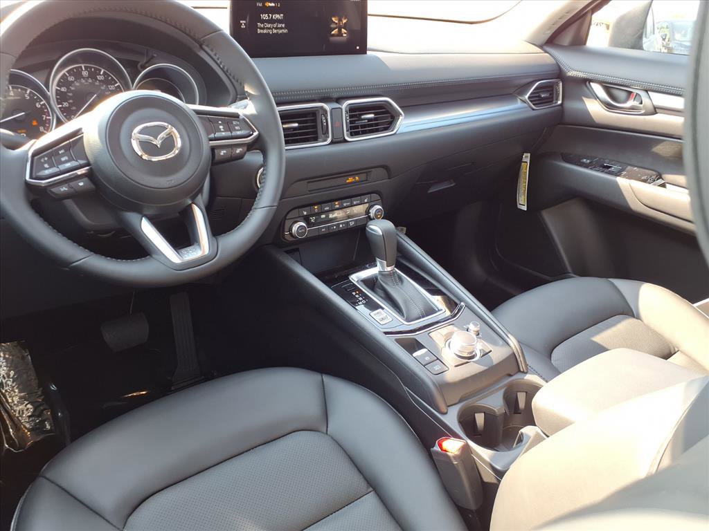 2025 Mazda CX-5 2.5 Select photo 4