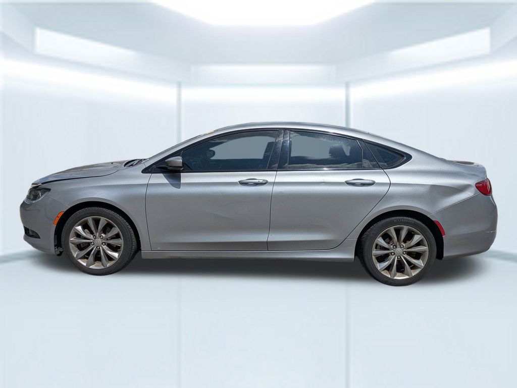 2015 Chrysler 200 S photo 7