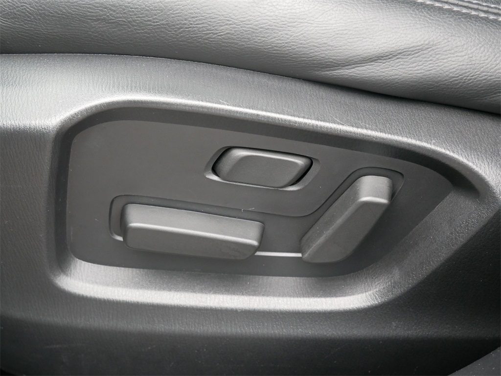 2023 Mazda CX-9 Touring photo 10