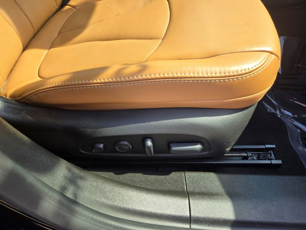 2018 Buick LaCrosse Premium photo 2