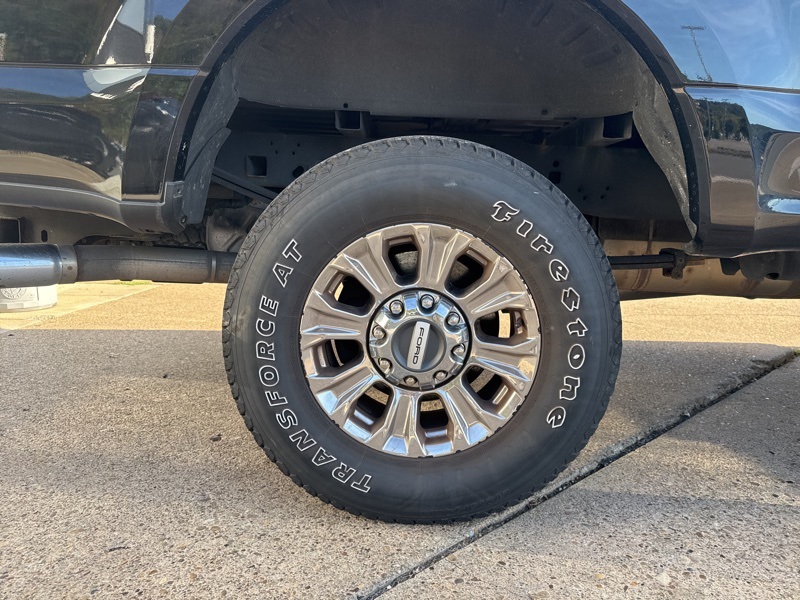 2017 Ford F-250 XLT photo 7