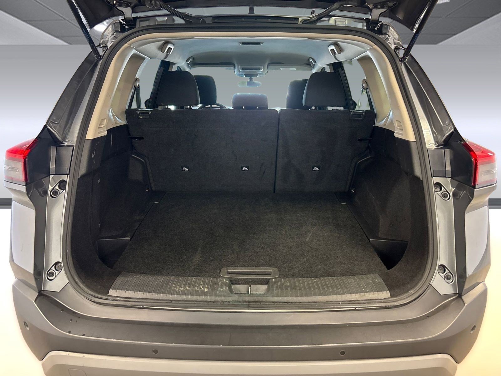 2023 Nissan Rogue S photo 24