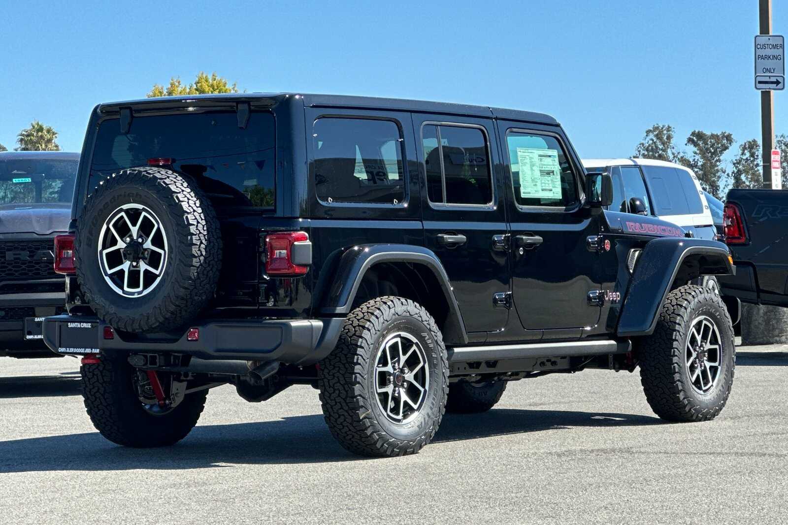 2025 Jeep Wrangler Rubicon photo 4