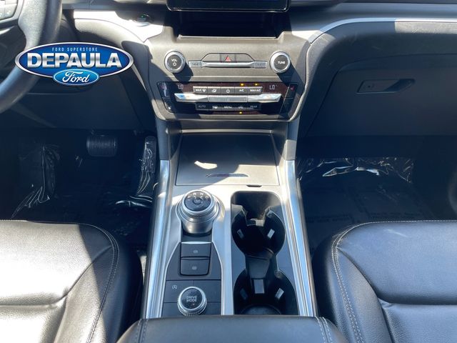 2020 Ford Explorer XLT photo 12
