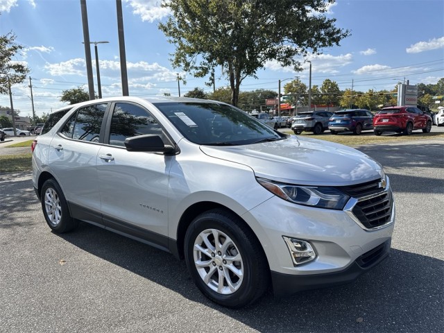 2021 Chevrolet Equinox LS's photo