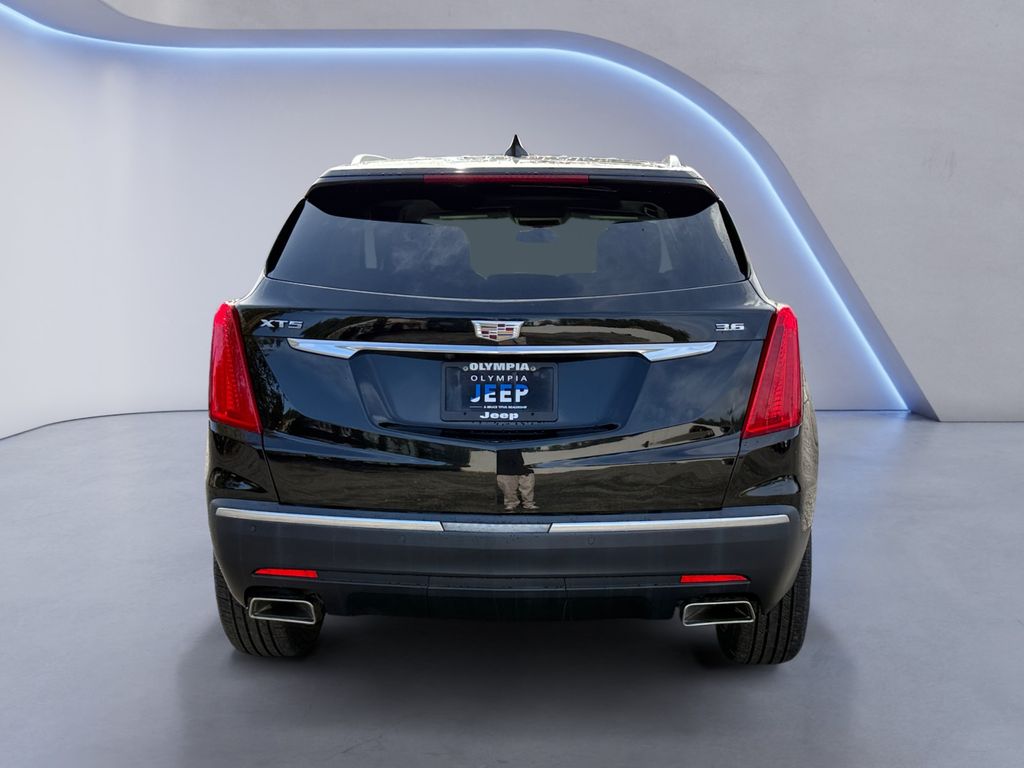 2018 Cadillac XT5 Premium Luxury photo 3