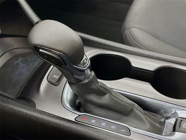 2023 Chevrolet Malibu LS photo 16