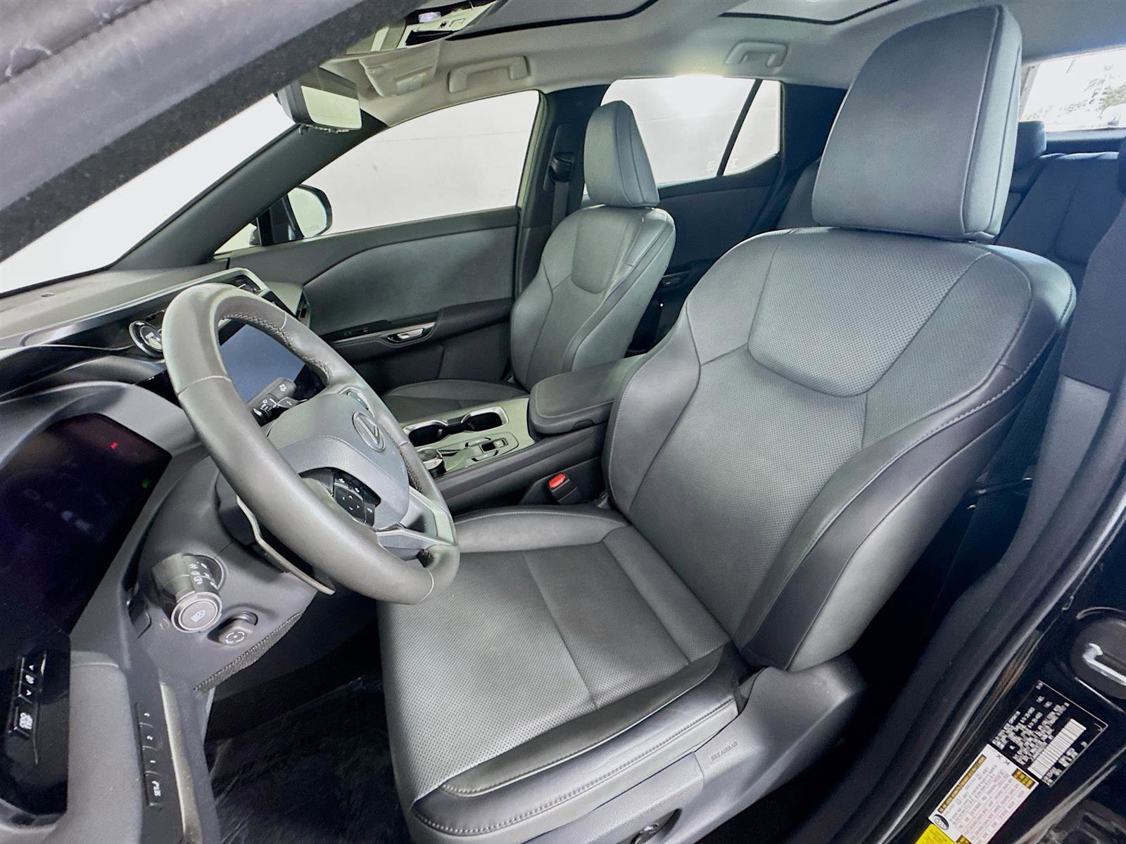 2024 Lexus RZ 450e Premium photo 11