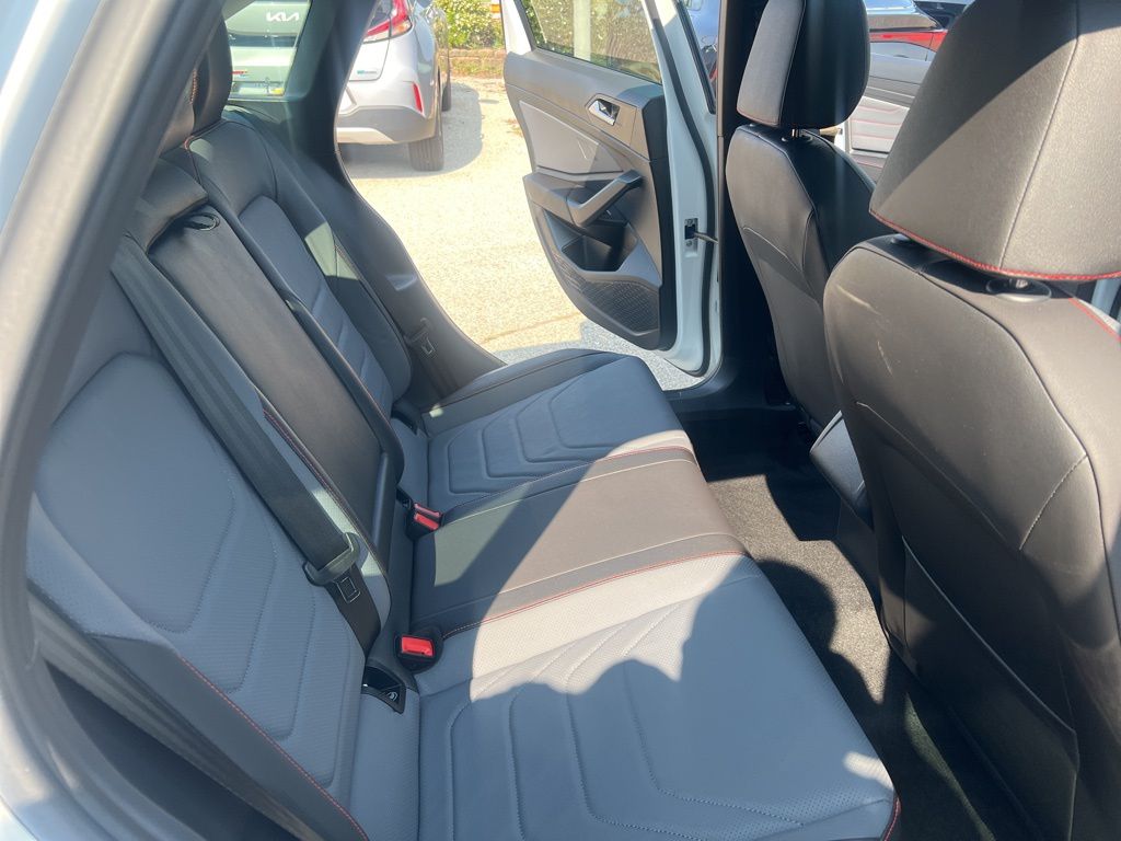 2025 Volkswagen Jetta GLI 2.0T Autobahn photo 10