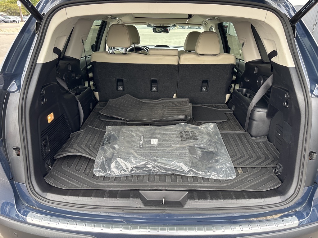 2023 Subaru Ascent Limited photo 26