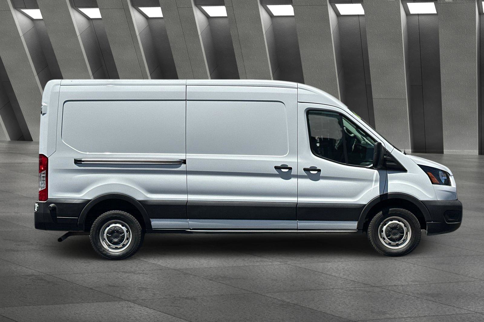 2020 Ford Transit photo 2