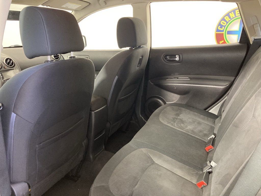 2015 Nissan Rogue Select S photo 12