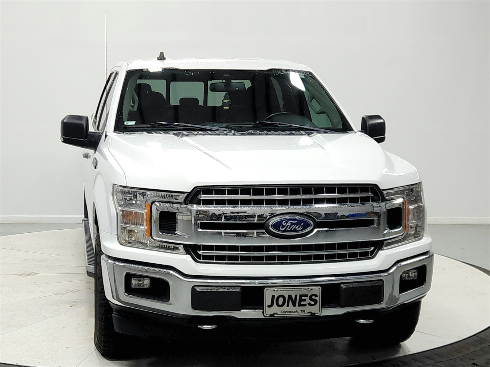 2019 Ford F-150 XLT photo 2