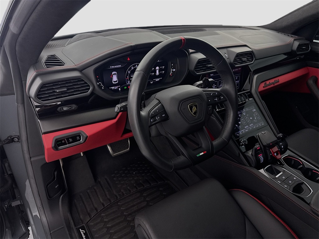 2023 Lamborghini Urus S photo 8