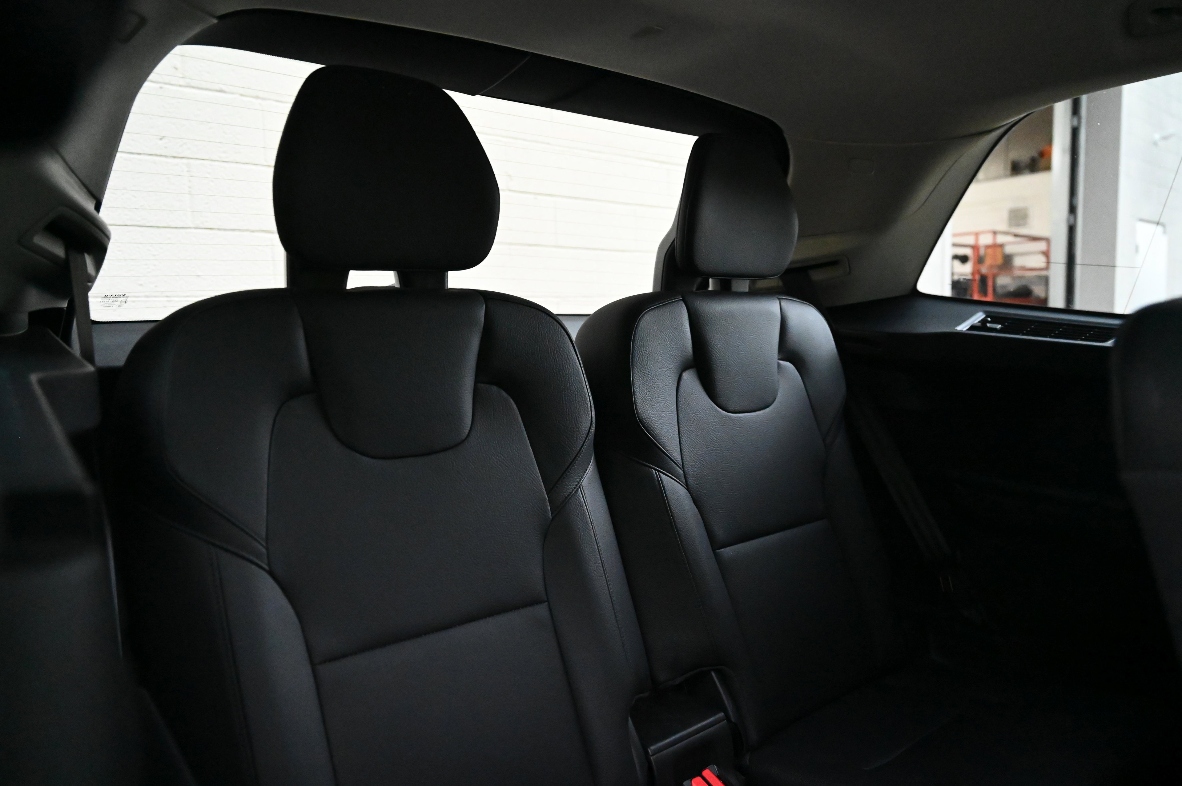 2022 Volvo XC90 T6 Momentum photo 22