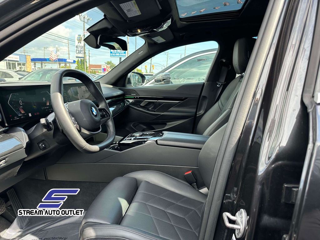 2024 Bmw 530i xDrive photo 12