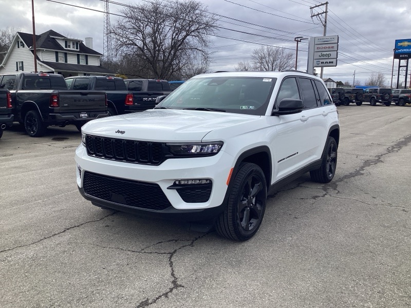 2025 Jeep Grand Cherokee Limited photo 2